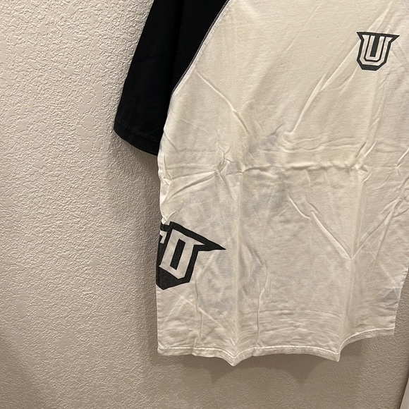 Undefeated baseball T Shirt - size Medium - Picture 4 of 7